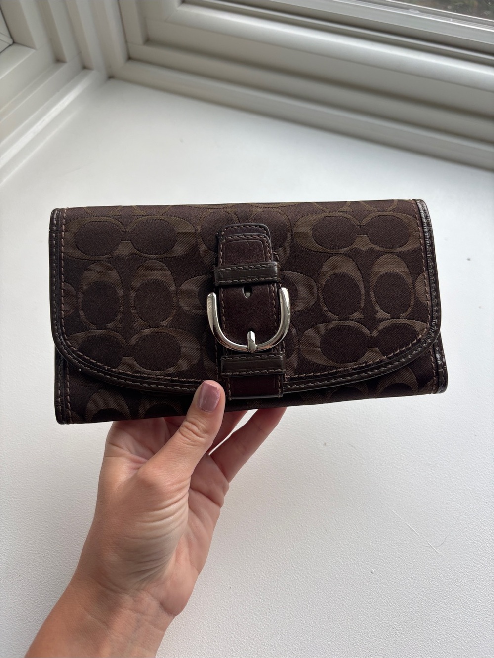 Vintage Coach Soho Signature Buckle Continental Wallet in chocolate brown